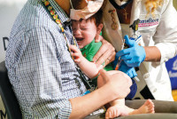 莫德納首過關 輝瑞仍在審核 半至5歲嬰幼兒疫苗獲批