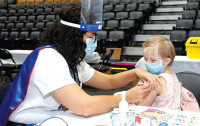 半岁至5岁童开打疫苗 安省家长满意预订运作