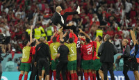 世界盃2022｜摩洛哥首次入8強 國王致電主帥祝賀