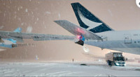 札幌機場大雪 國泰撞尾翼