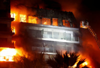 西班牙住宅大樓火警  至少4死14傷19人失蹤