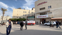 以軍空襲加沙中部醫院釀4死17傷  世衞團隊目睹攻擊7記者受傷