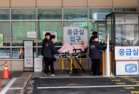 南韓醫大教授縮短工時  尹錫悅為醫生罷工造成不便道歉