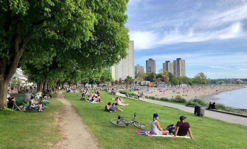 温哥华公园及海滩停车场重开。CBC