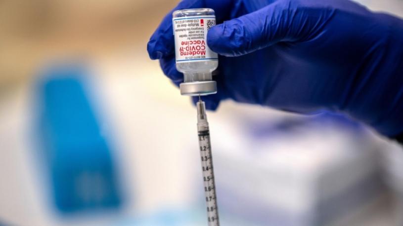 NACI的最新疫苗建议引起民众困扰。CTV