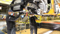 Stellantis开设电动车电池厂房  可能选址安省或魁省
