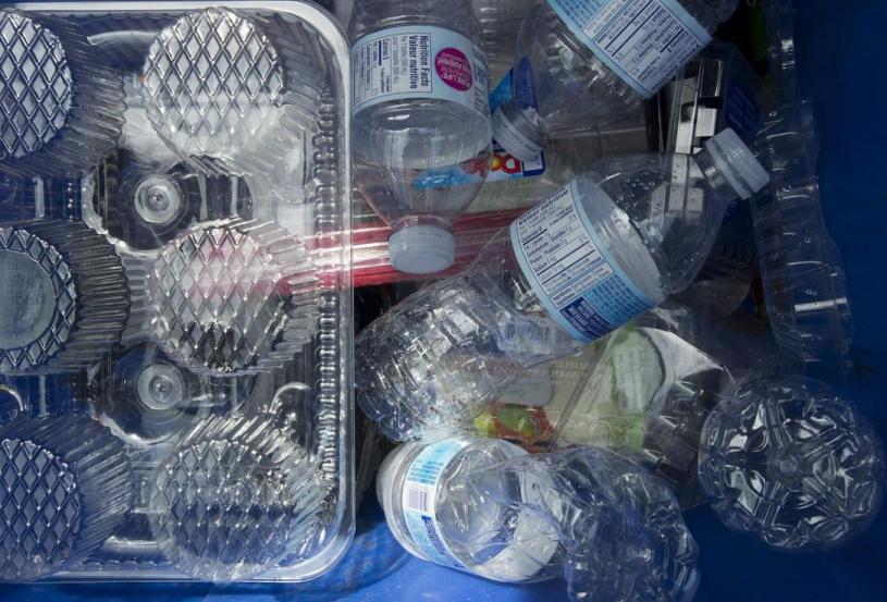 本国使用的塑料产品只有9%得到回收利用。加通社资料图片