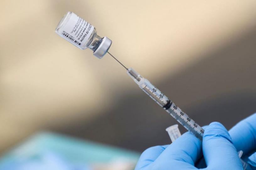 反对疫苗者认为即使推出疫苗卡也不会打疫苗。  星报图片