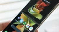【科技生活】网站9to5Google：Galaxy Z Flip3折屏玻璃碎裂