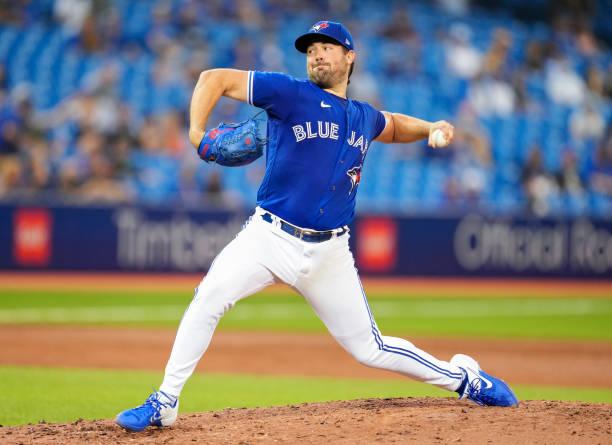 TORONTO, ONTARIO - AUGUST 25: Robbie Ray #38 of the Toronto Blue Jays pitches to the Chicago White Sox in the third inning during their MLB game at the Rogers Centre on August 25, 2021 in Toronto, Ontario, Canada. (Photo by Mark Blinch/Getty Images)