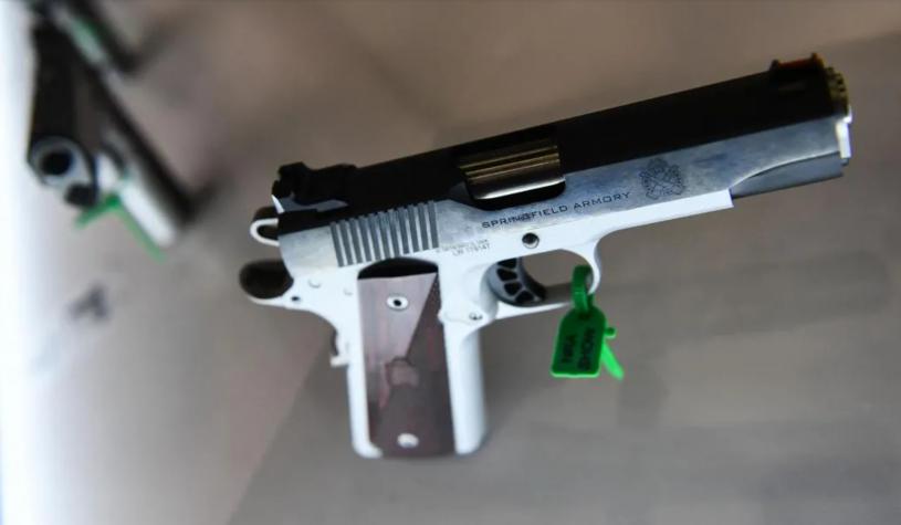 联邦政府提出新的枪械管制法。GETTY IMAGES
