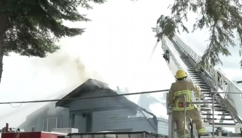 消防员指，如果大火时失去供水，那将是灾难。CTV电视截图