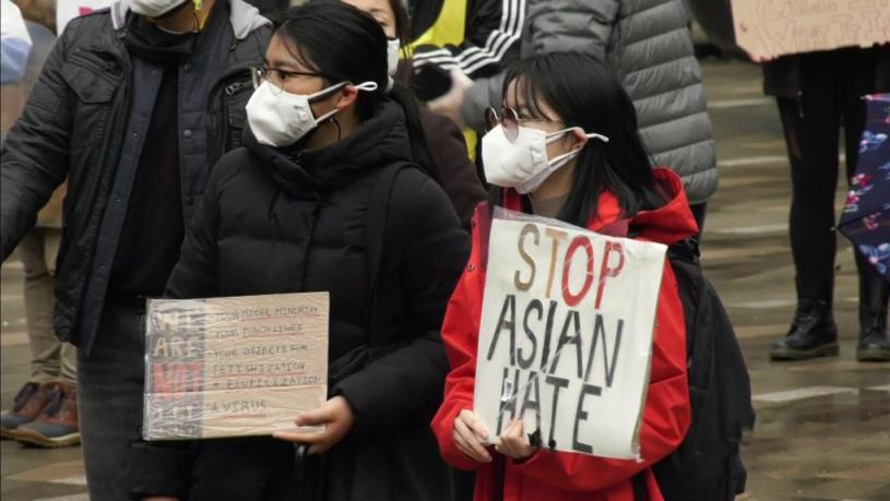 去年三月温哥华民众走上街头抗议反亚裔歧视。CTV