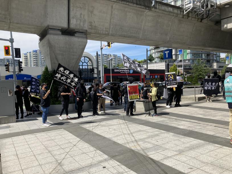 集会由下午1时起于布里豪斯天车站外进行。星岛记者摄