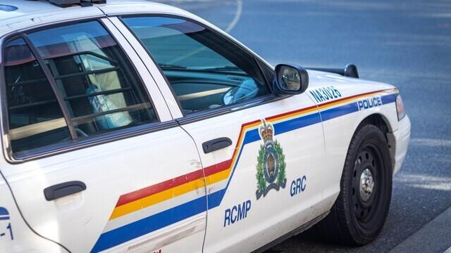 威廉斯湖騎警正協調查一宗致命翻車事故。RCMP