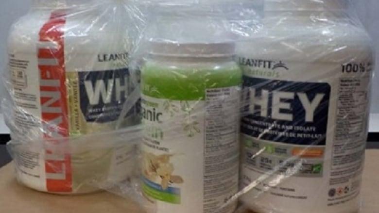毒品被存放在食品罐中，試圖運送至日本。RCMP提供