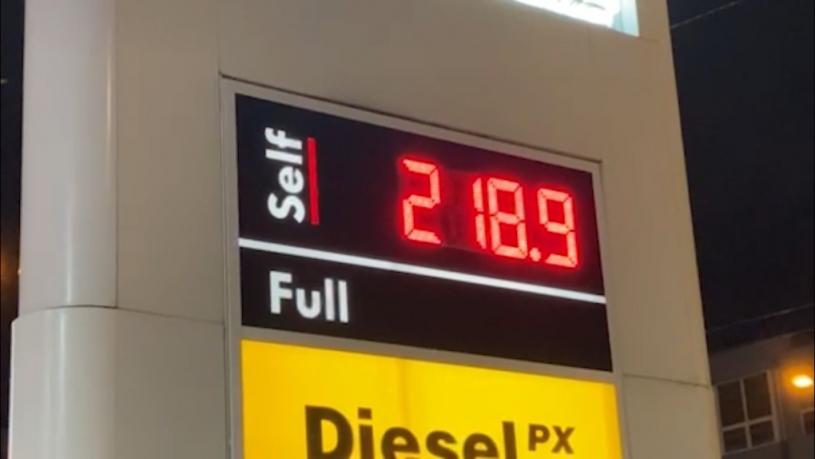 大溫油價再度飆升，每公升高達218.9仙。CTV
