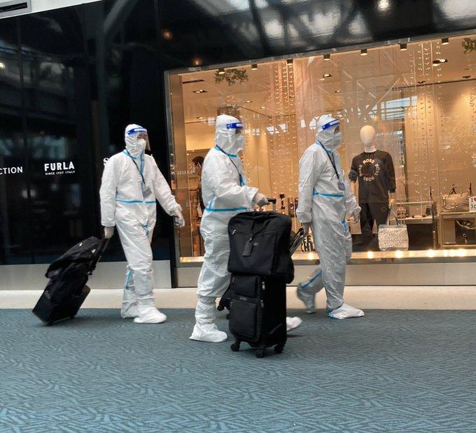 ■有旅客在溫哥華國際機場看到「大白」。	@EstherVerheyen/Twitter