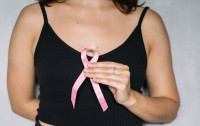 乳癌｜從未餵哺母乳列第二大高危因素 不生或遲生育風險高