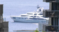 富豪紛湧卑詩水域  價值2億元超級遊艇招搖福溪
