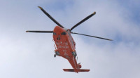 皮克灵车祸     救护直升机运送重伤女子