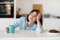 慢性疲劳症候群｜港妇睡得够但长期疲倦肩颈痛 中医教自测虚劳病 4种体质高危
