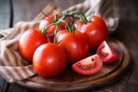 降血压｜天气忽冷忽热血压不稳 小心中风心脏病 推介番茄6类食物降血压