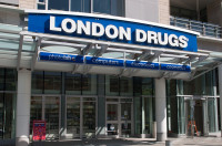 倫敦藥房繼網絡問題全線關店後 電話線路也宣告停擺