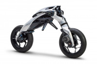 科技| Yamaha未来原型车:AI学习自我平衡、氢能驱动、混能技术齐发