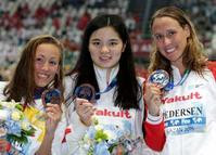 3泳手同夺女子200米蛙铜牌