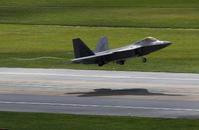 美首於歐洲部署F-22戰機制衡俄國