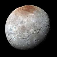 冥王星最大卫星　有千六公里峡谷