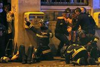 巴黎恐袭：奥朗德指恐袭由伊斯兰国发动