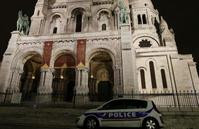 临近圣诞节　法国教堂加强戒备防恐袭