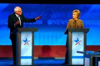 民主党第三场辩论　桑德斯向希拉莉道歉