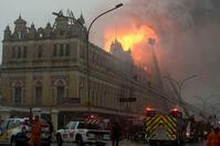 圣保罗葡萄牙语博物馆大火　一消防员殉职