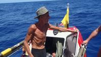 英漢單人划艇　花近7月成功橫渡太平洋