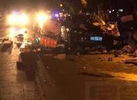 南京私家車失控衝向路邊攤　2死8傷