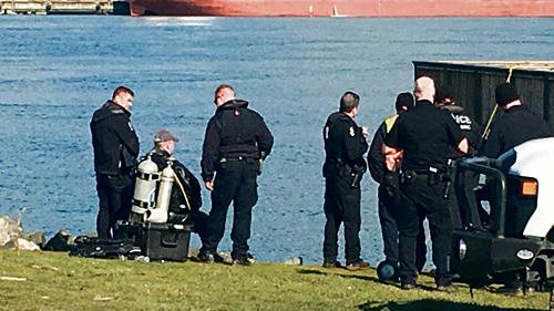 潜水人员曾于2月21日，到过新布赖顿公园海边搜索。CTV