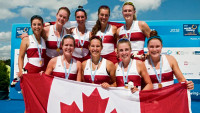 青年世界划艇賽 加男單女子8人摘金