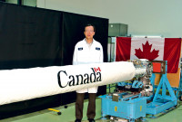 领导研发加拿大臂 冯子葵成就上太空