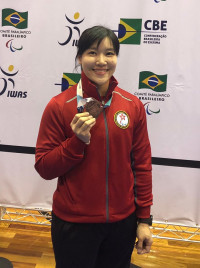 余翠怡奪輪椅劍擊世界盃銅牌