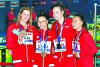 加女泳队破全国纪录 世锦赛夺4乘百米铜牌