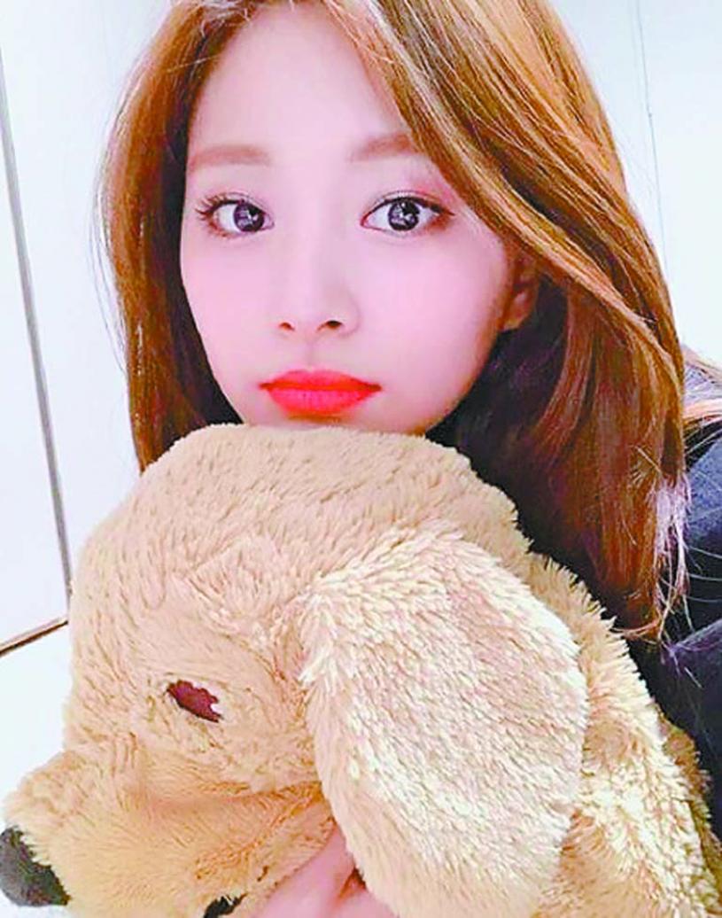 与冯提莫比 谁最美 网友选子瑜 多伦多 加拿大中文新闻网 加拿大星岛日报canada Chinese News