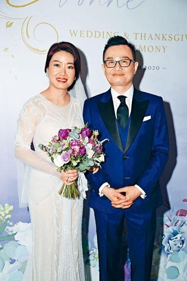 劉坤銘昨日與Yvonne拉埋天窗，三位兒子均缺席婚禮。