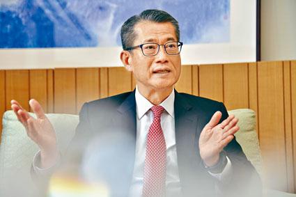 財爺陳茂波昨在網誌呼籲各界暫時放下矛盾，聚焦應對經濟難題。