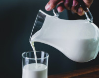 【健康talk】牛奶幾時飲最好？營養師教你最強飲奶攻略