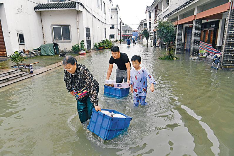 安徽受淮河及長江中下游汛情夾擊，合肥市廣泛地區水浸。