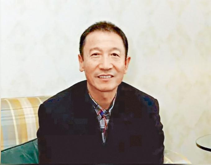 曾為近藤真彥、鄧麗君等歌手作曲的筒美京平，因肺炎離世。