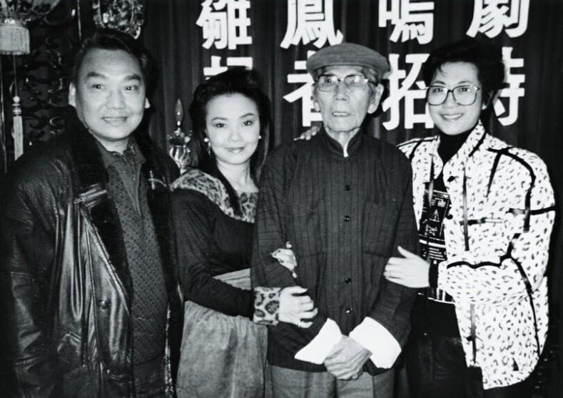 尤聲普與靚次伯跟雛鳳合作公演過不少粵劇名戲。